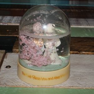Precious Moment's Wedding Globe With Floating Pink Stars